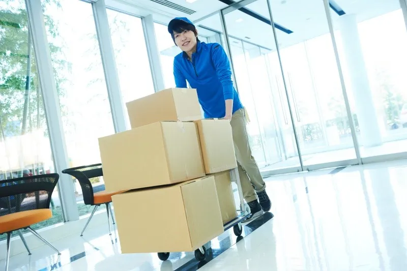 2t集配ドライバー